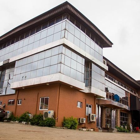 Glasshouse Hotel And Suites Egba المظهر الخارجي الصورة