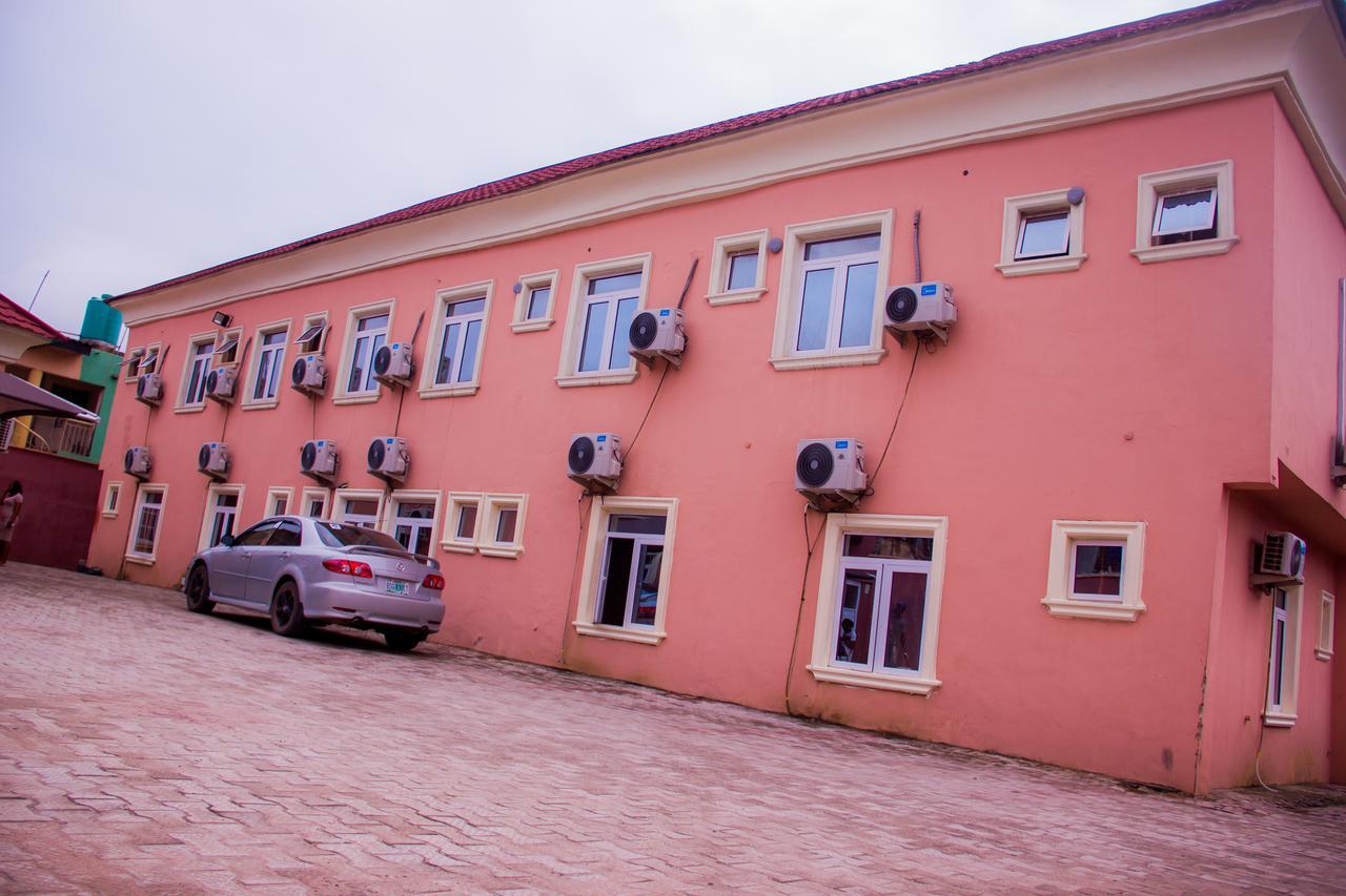 Glasshouse Hotel And Suites Egba المظهر الخارجي الصورة