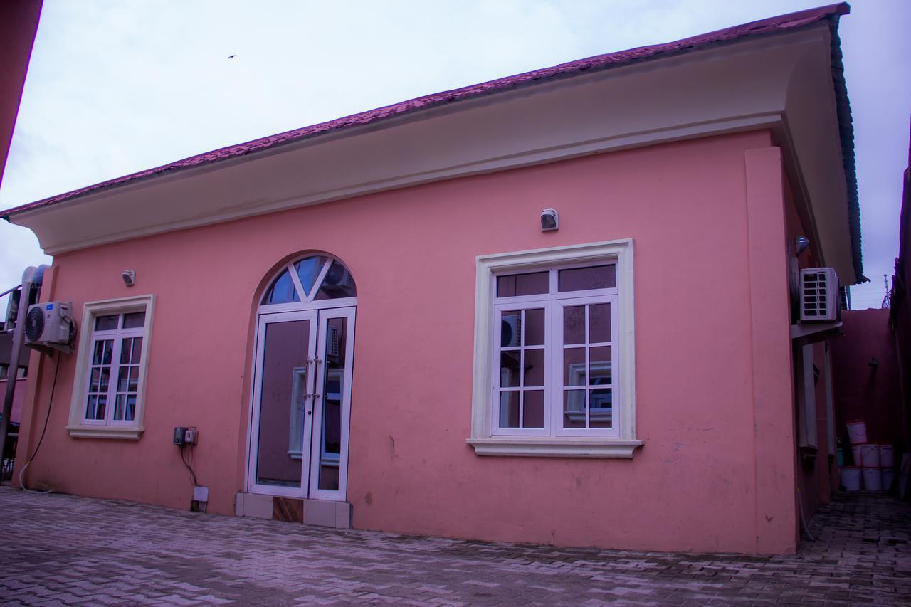 Glasshouse Hotel And Suites Egba المظهر الخارجي الصورة