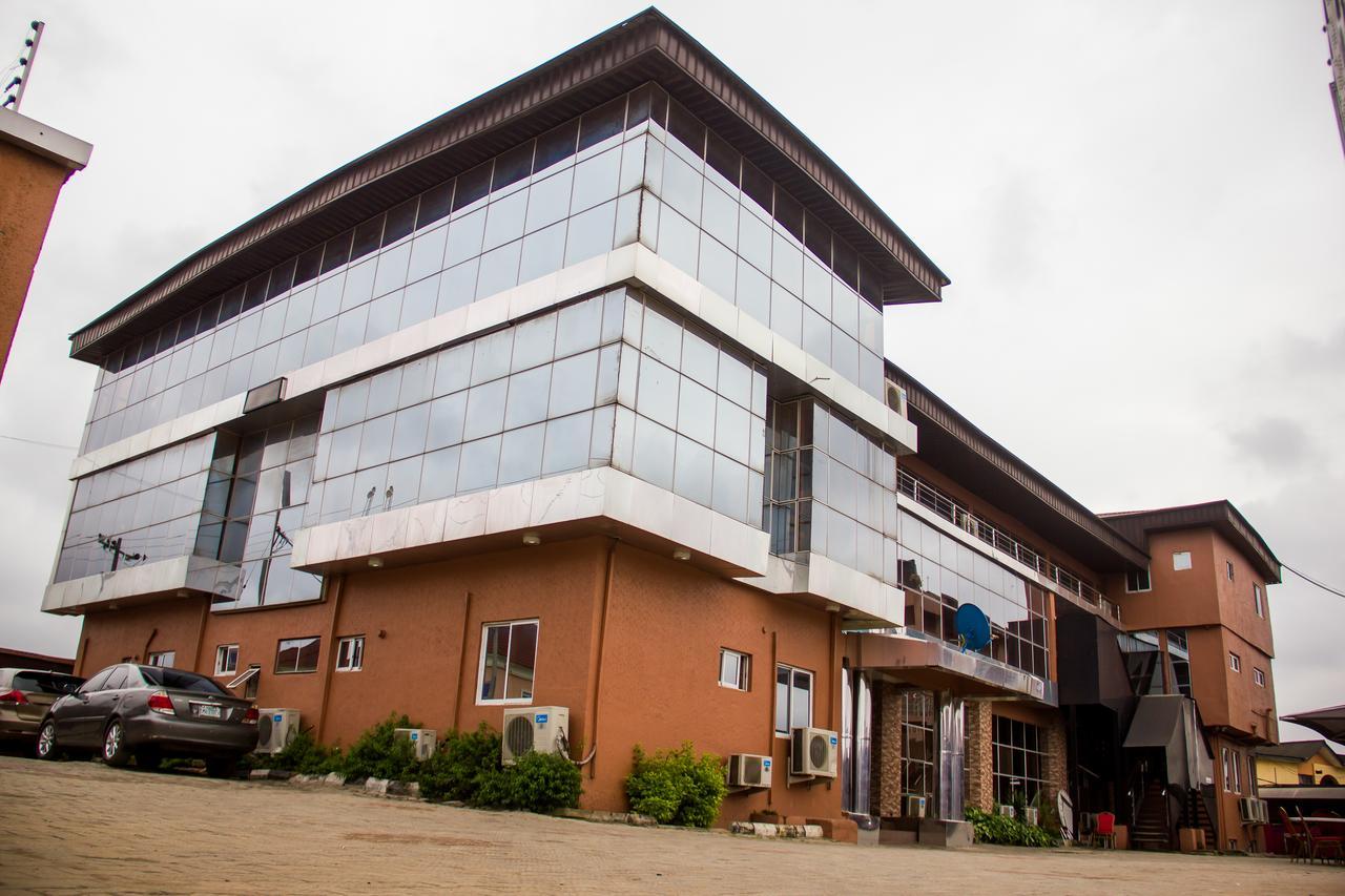 Glasshouse Hotel And Suites Egba المظهر الخارجي الصورة
